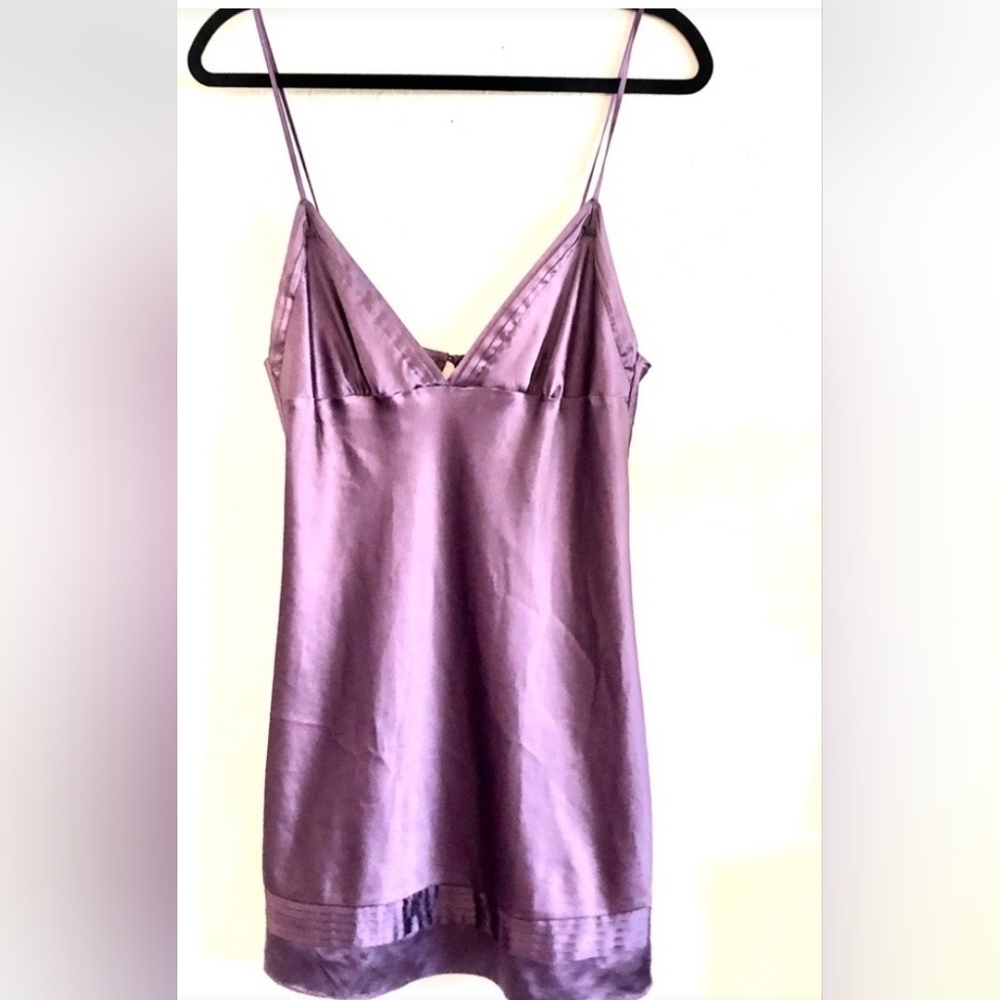 Vintage Victoria's secret size small purple satin chesmire slip/nighty Like new. - Picture 5 of 6